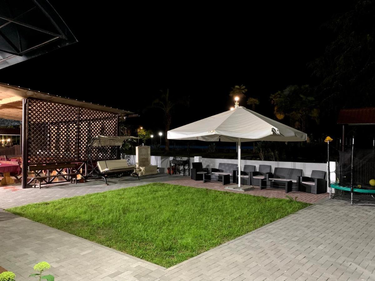 بيزوندا Mini Hotel Amra المظهر الخارجي الصورة